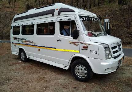 Tempo Travellers / Urbania