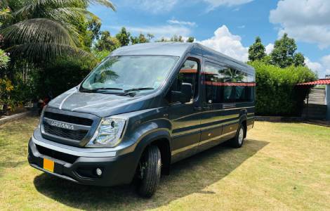 Tempo Traveller Urbania 17 Seater